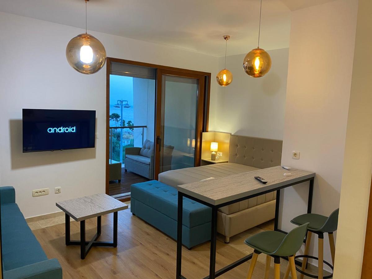 Bitcoin And Ethereum Deluxe Apartments Bar Exterior foto