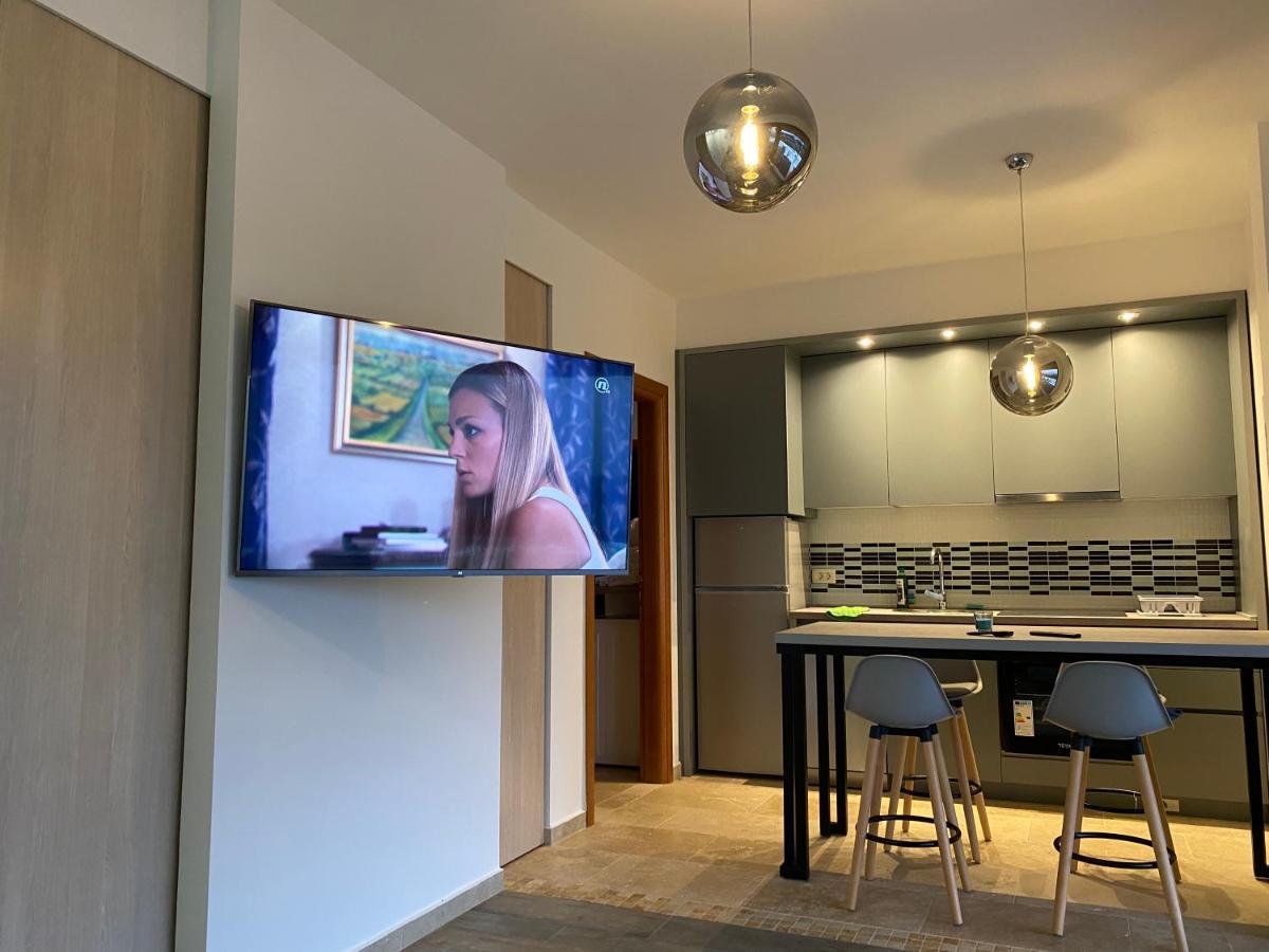 Bitcoin And Ethereum Deluxe Apartments Bar Exterior foto