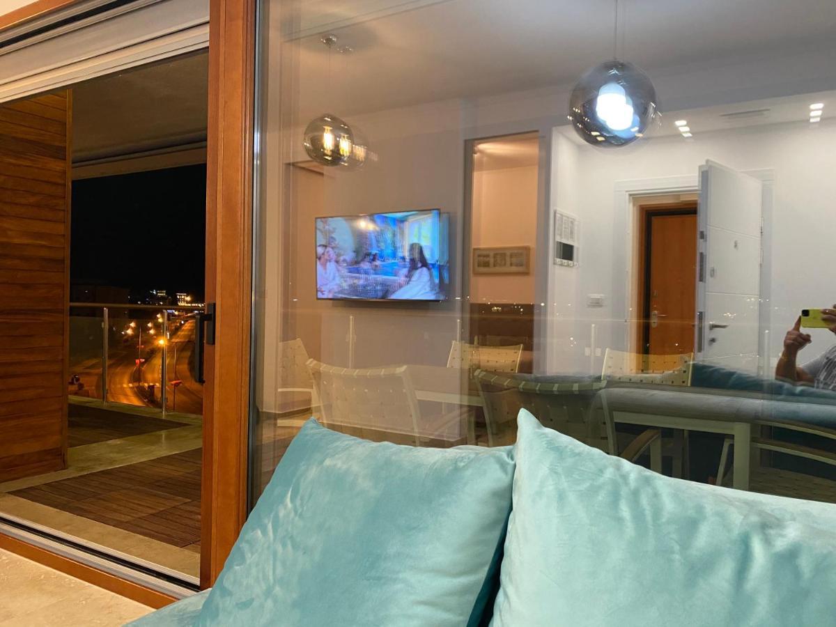 Bitcoin And Ethereum Deluxe Apartments Bar Exterior foto