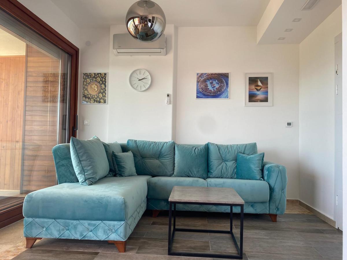 Bitcoin And Ethereum Deluxe Apartments Bar Exterior foto
